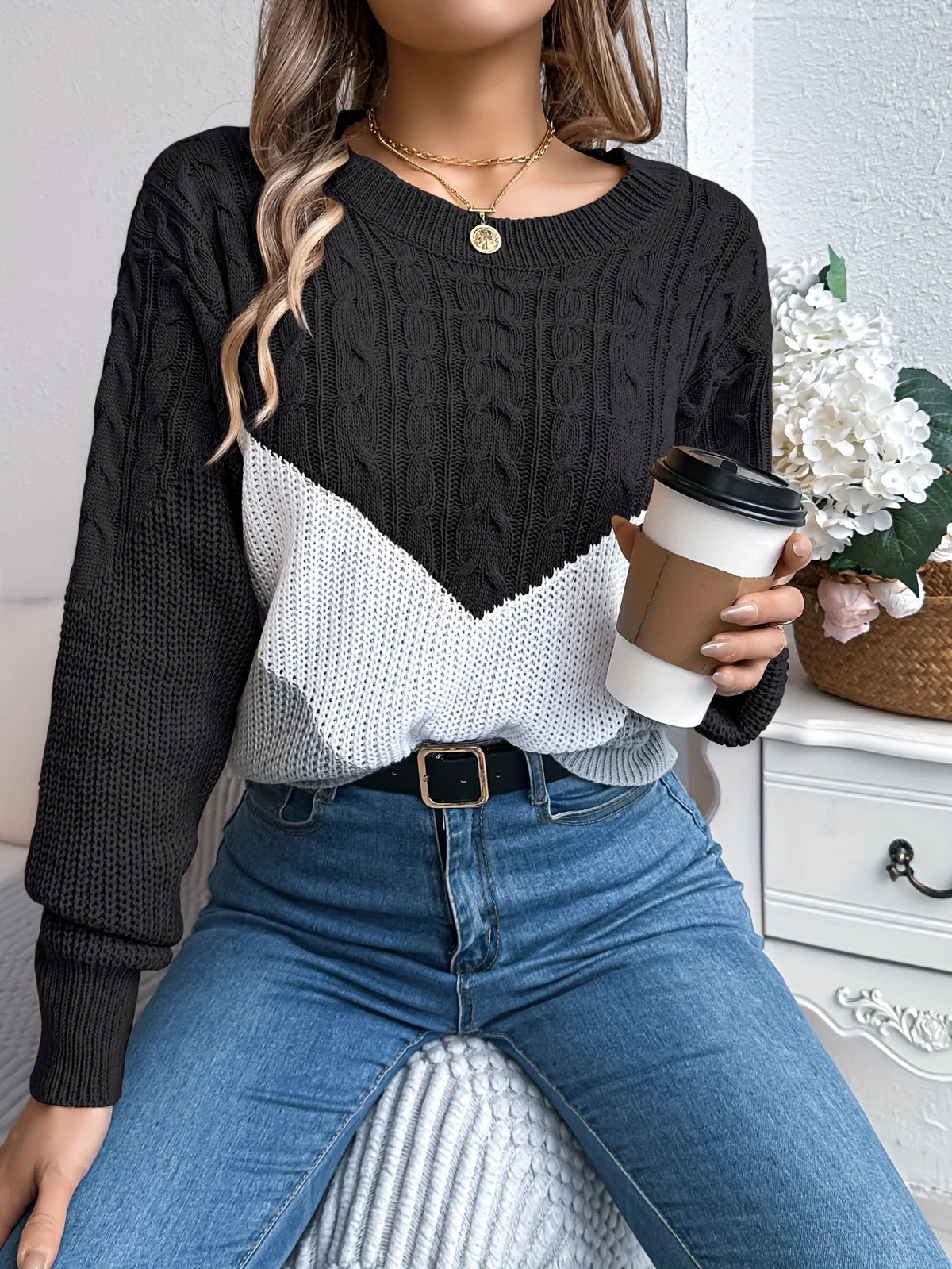 Women’s Color-Block Round Neck Sweater Cozy Everyday Style 6
