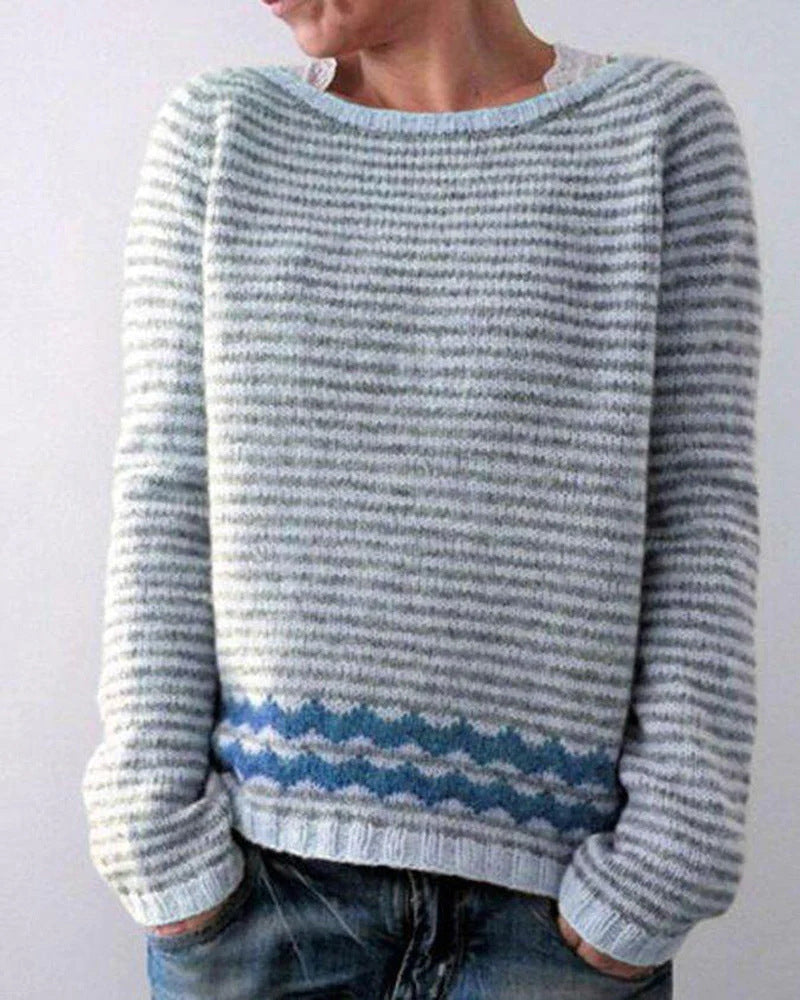 Women's Patterned Knit Jumper with Round Neckline in Light Blue