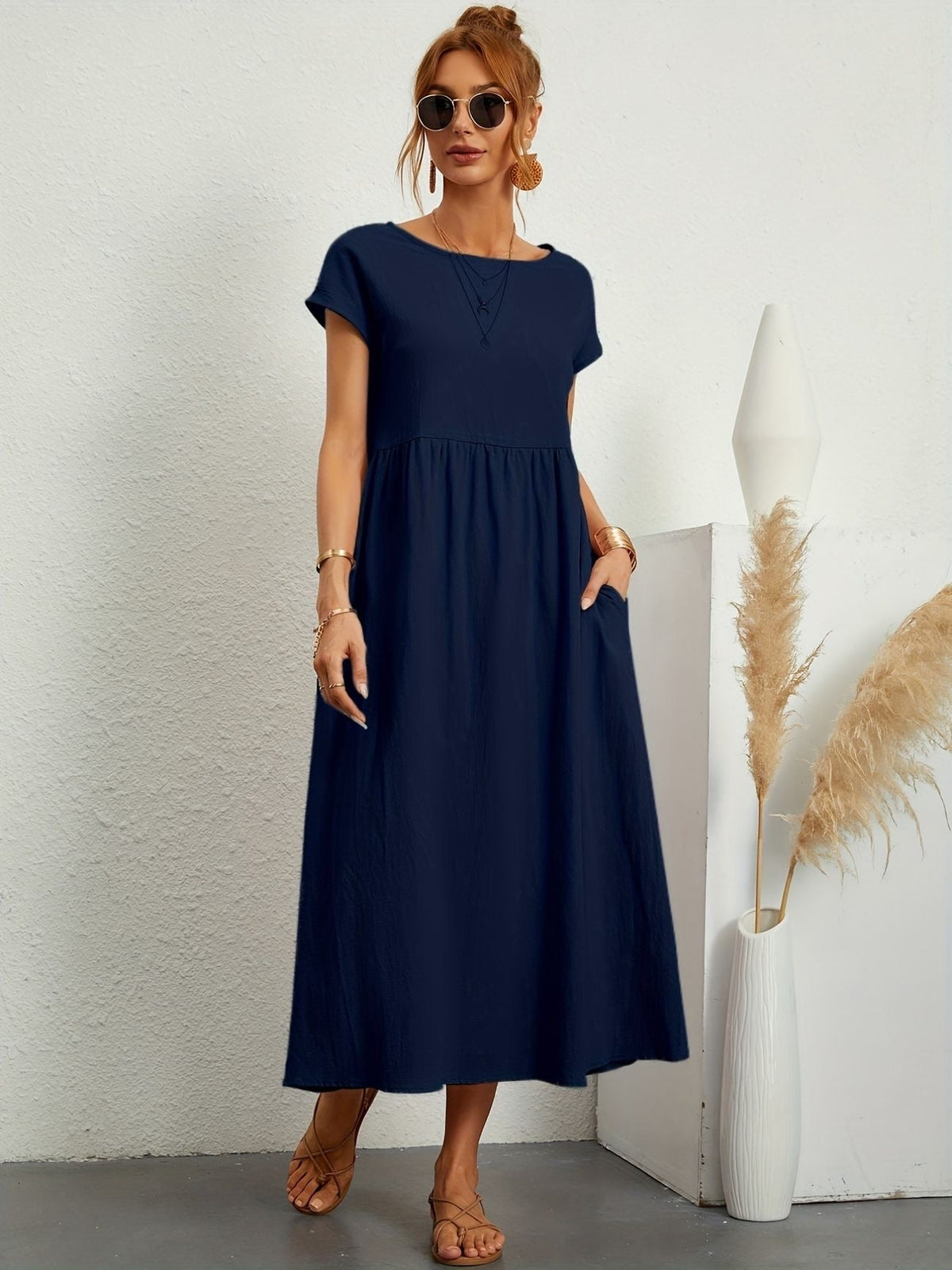Women's Short-Sleeve Midi Dress with Pockets and Gathered Skirt in Navy
