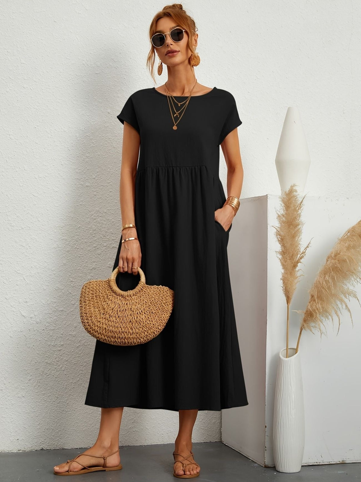 Women's Short-Sleeve Midi Dress with Pockets and Gathered Skirt in Black