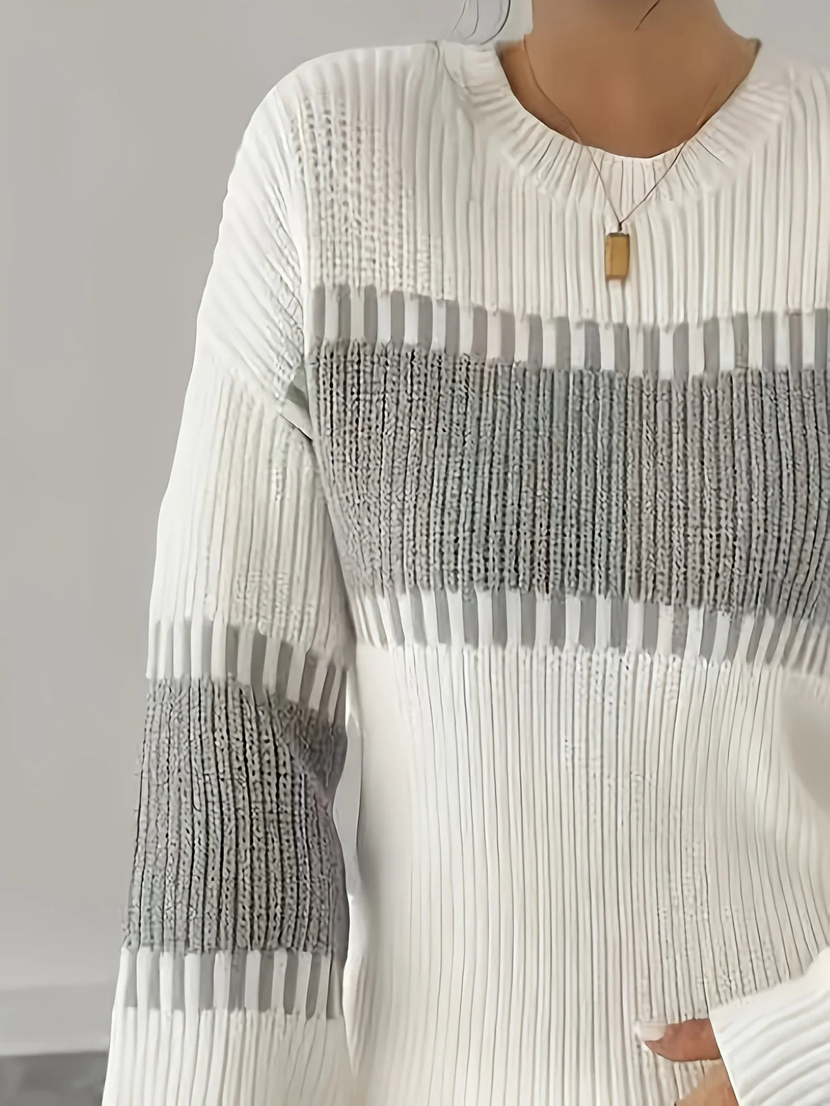 Women’s Colour-Block Striped Sweater Relaxed Fit Lightweight Design 5
