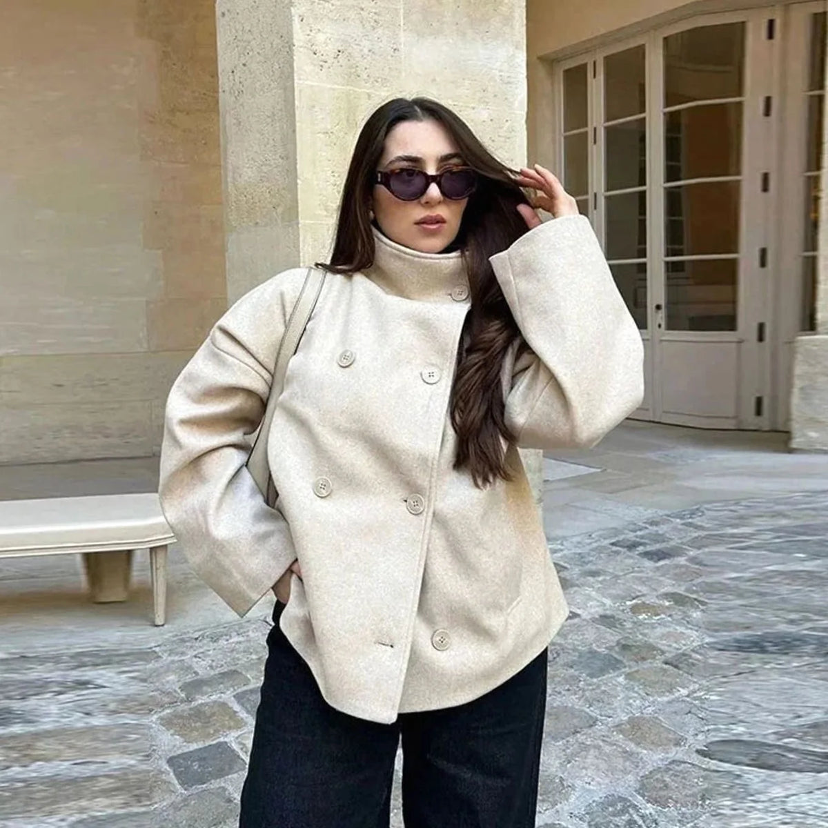 Women’s Short Wool-Blend Coat High-Collar Button-Up Design 2