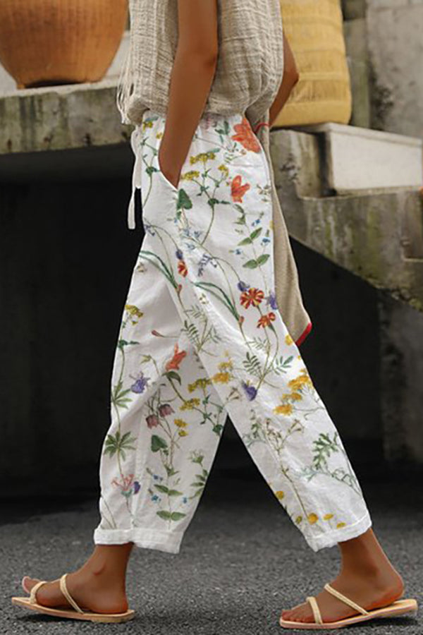 Women's 7/8 Wide-Leg Trousers with a Tie Waist in White Floral